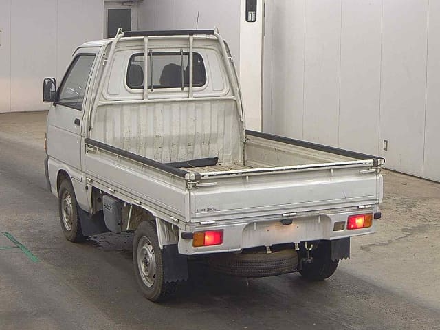 DAIHATSU Hijet Truck thumbnail 6