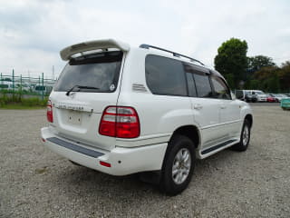 2002 TOYOTA Land Cruiser