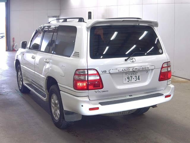 TOYOTA Land Cruiser thumbnail 3