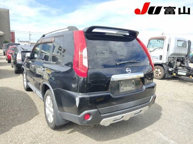 NISSAN X-Trail thumbnail 6
