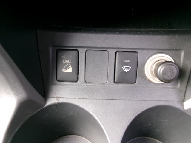 TOYOTA RAV4 thumbnail 39