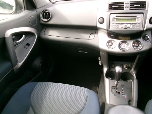 TOYOTA RAV4 thumbnail 33