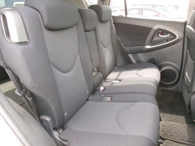 TOYOTA RAV4 thumbnail 28