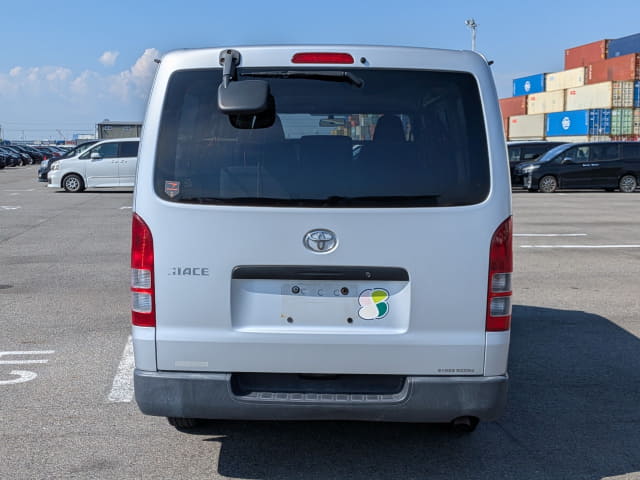 TOYOTA Hiace Van thumbnail 4