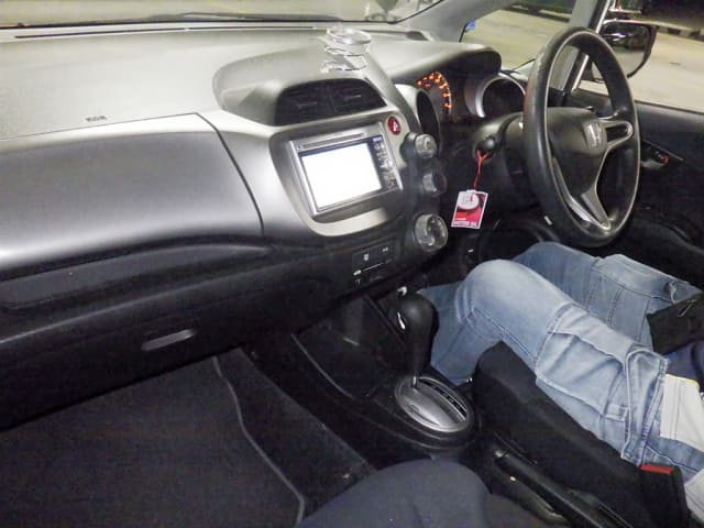 HONDA Fit thumbnail 3