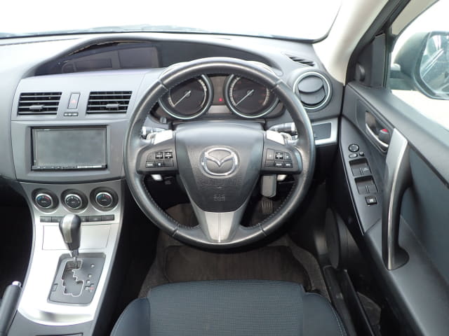 MAZDA Axela Sport thumbnail 33