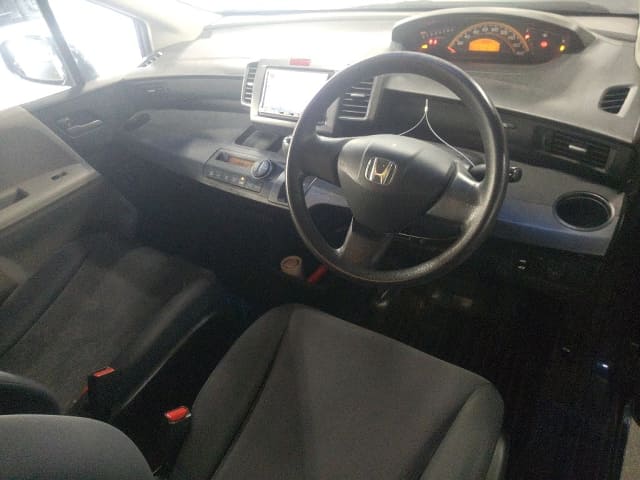 HONDA Freed thumbnail 3