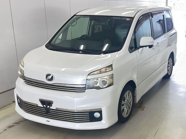 2010 TOYOTA Voxy
