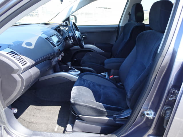 MITSUBISHI Outlander thumbnail 26