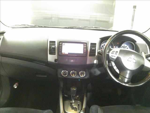 MITSUBISHI Outlander thumbnail 60