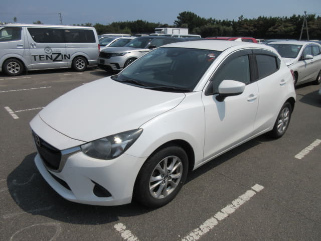 MAZDA Demio,;