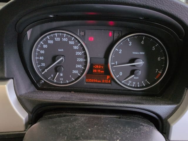 BMW 3 Series thumbnail 5