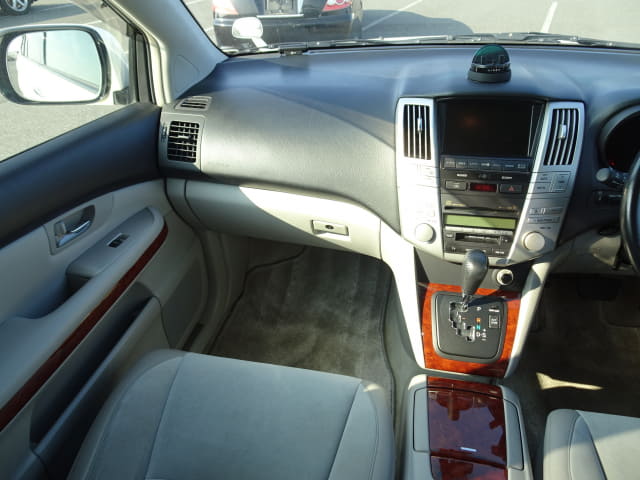 TOYOTA Harrier thumbnail 34