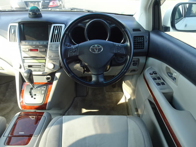 TOYOTA Harrier thumbnail 33