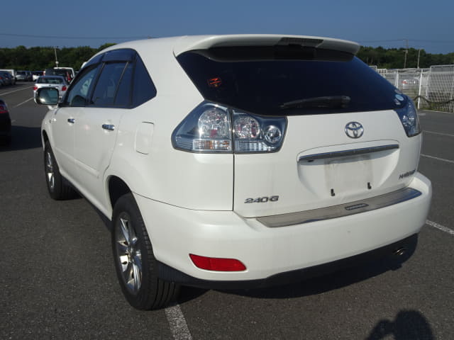 TOYOTA Harrier thumbnail 3