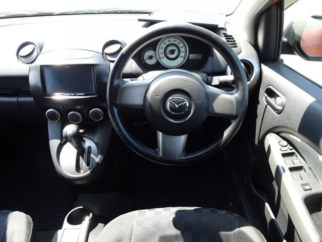 MAZDA Demio thumbnail 32