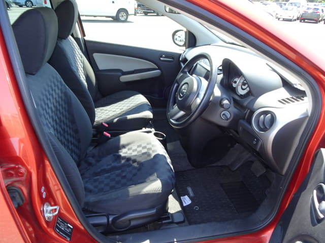 MAZDA Demio thumbnail 25
