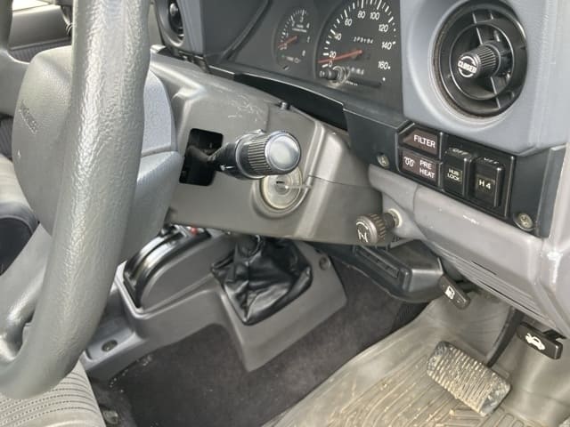 TOYOTA Land Cruiser Prado thumbnail 5