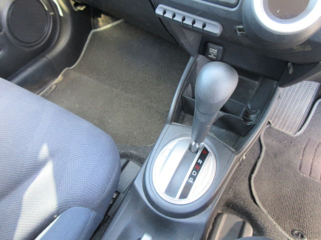 HONDA Fit thumbnail 37