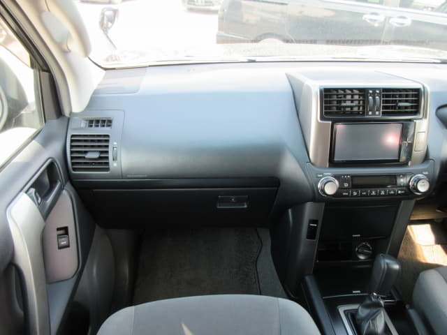 TOYOTA Land Cruiser Prado thumbnail 33