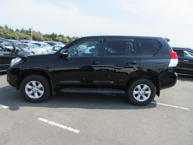 TOYOTA Land Cruiser Prado thumbnail 2