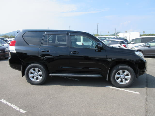 TOYOTA Land Cruiser Prado thumbnail 6