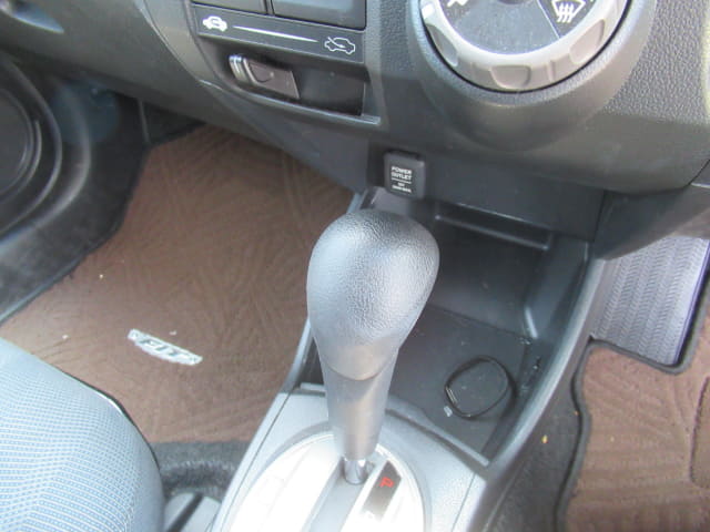 HONDA Fit thumbnail 59