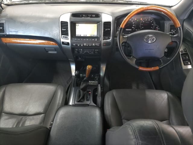 TOYOTA Land Cruiser Prado thumbnail 3