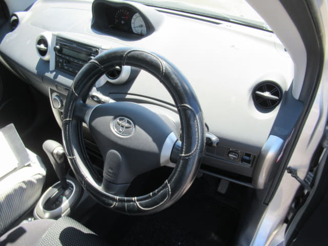 TOYOTA IST thumbnail 50