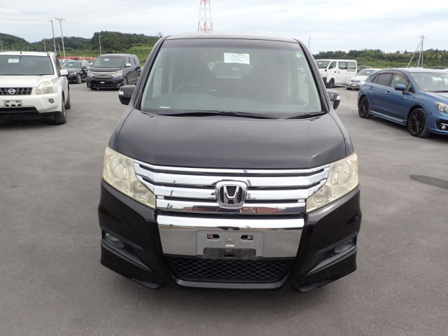 HONDA Step WGN thumbnail 8
