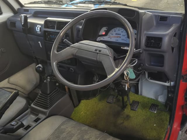 MITSUBISHI Minicab Truck thumbnail 3