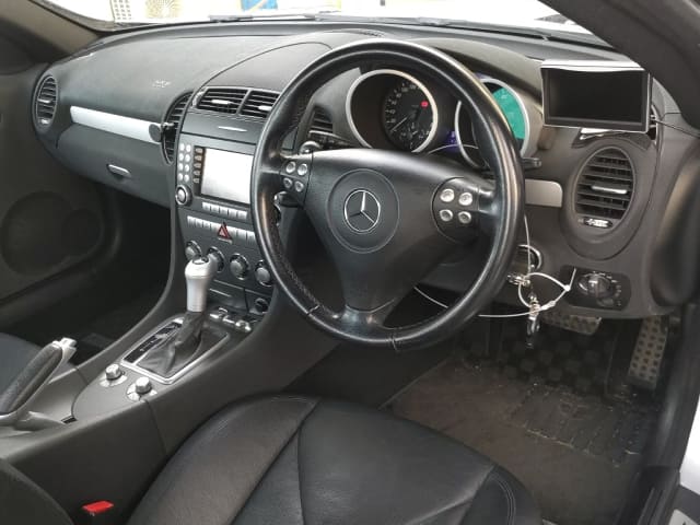 MERCEDES-BENZ SLK thumbnail 3