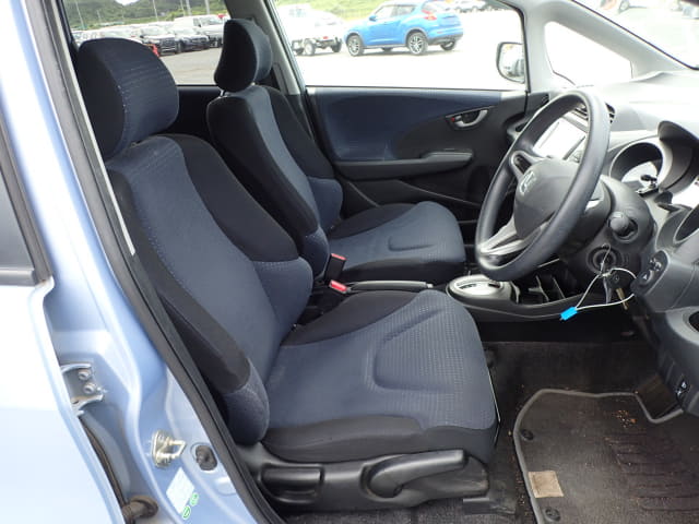 HONDA Fit thumbnail 25