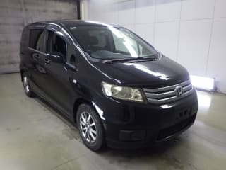 2011 HONDA Freed Spike