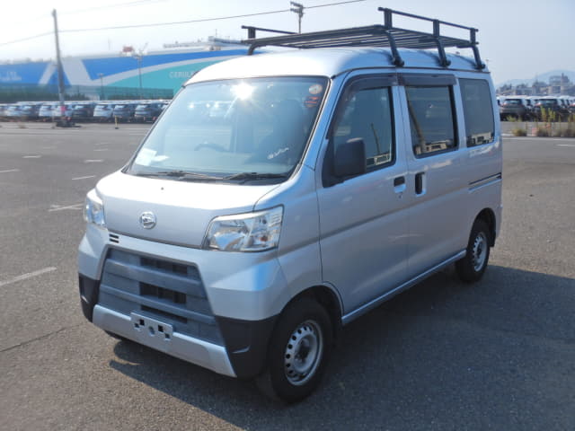 DAIHATSU Hijet Cargo