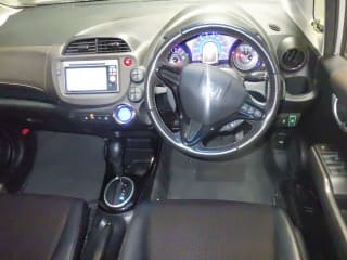 2011 HONDA Fit Shuttle Hybrid
