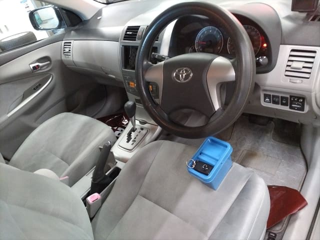 TOYOTA Corolla Axio thumbnail 3