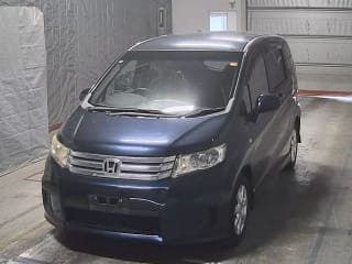 2010 HONDA Freed Spike