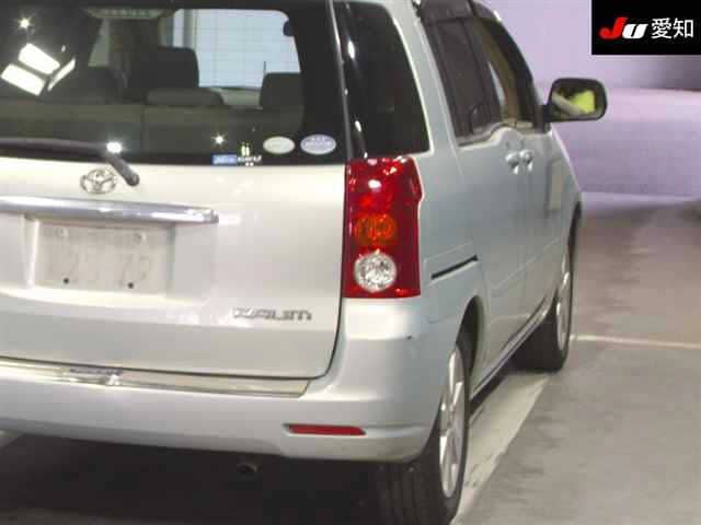 TOYOTA Raum thumbnail 68