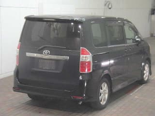 2007 TOYOTA Noah
