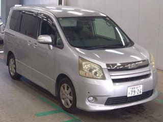 2008 TOYOTA Noah