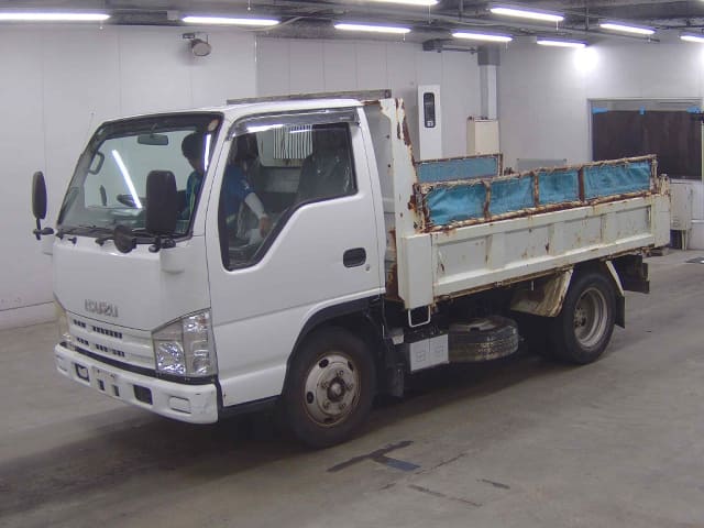 ISUZU Elf Truck