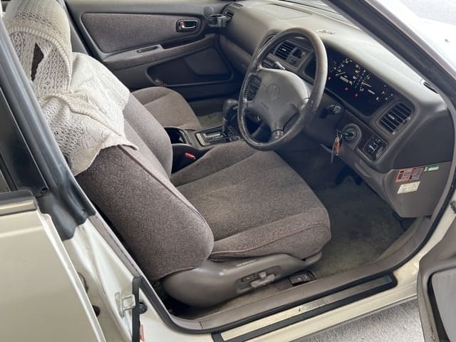 TOYOTA Mark II thumbnail 4