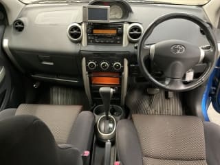 2002 TOYOTA IST
