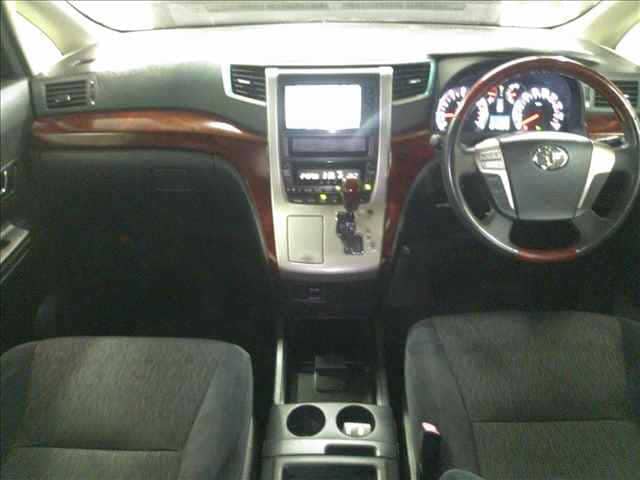 TOYOTA Alphard thumbnail 5