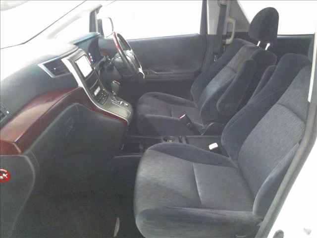 TOYOTA Alphard thumbnail 3