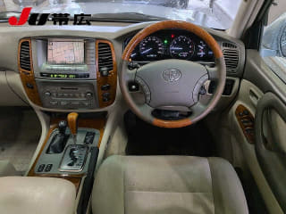 2004 TOYOTA Land Cruiser