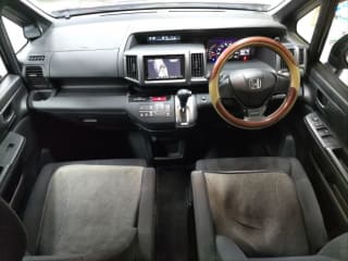 2011 HONDA Step WGN
