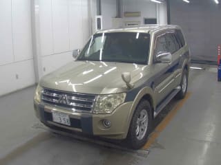 2010 MITSUBISHI Pajero