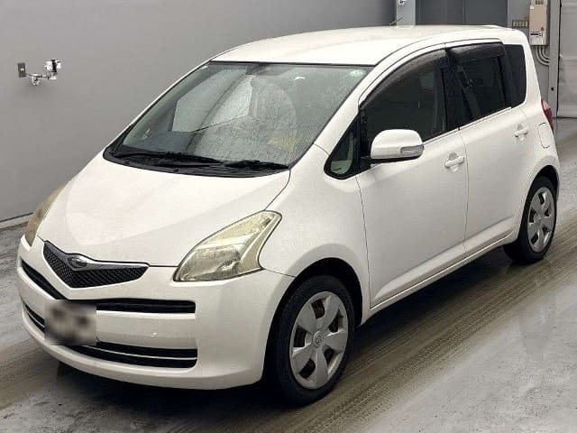 TOYOTA Ractis